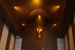 желтые лампы в турецкой бане
