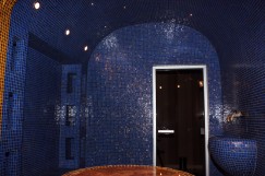 турецкая баня - отделка голубой плиткой